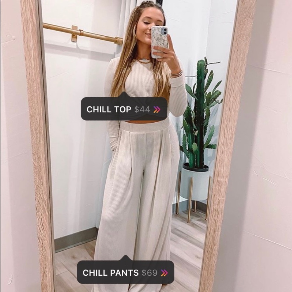 By together chill set small